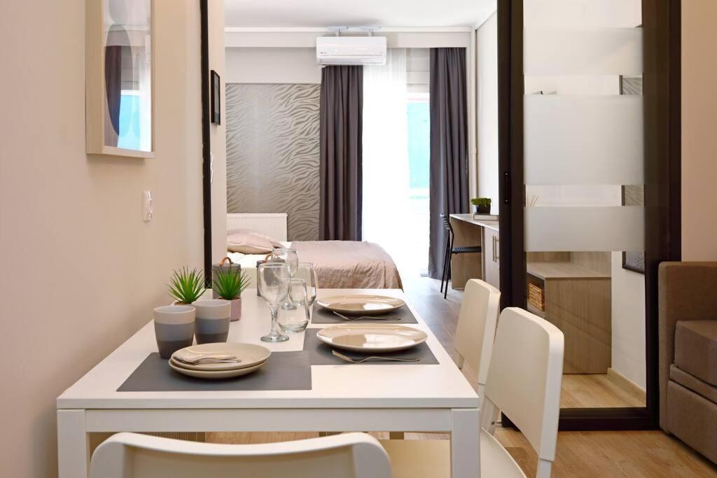 Egnatia Downtown, Urban Apartments B Tesalonika Bagian luar foto