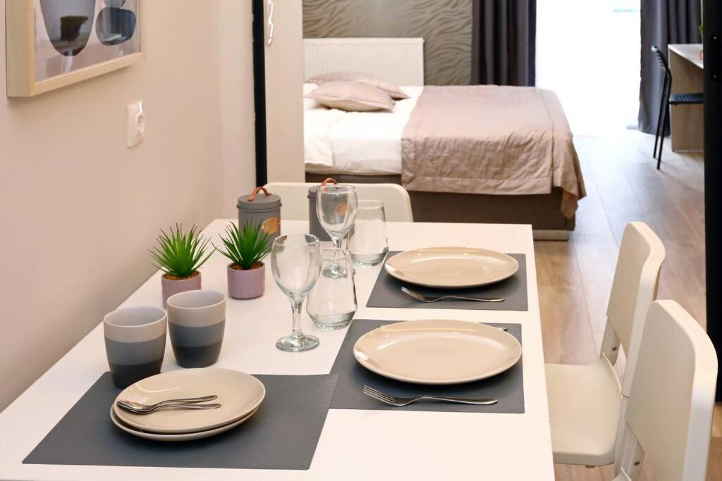 Egnatia Downtown, Urban Apartments B Tesalonika Bagian luar foto